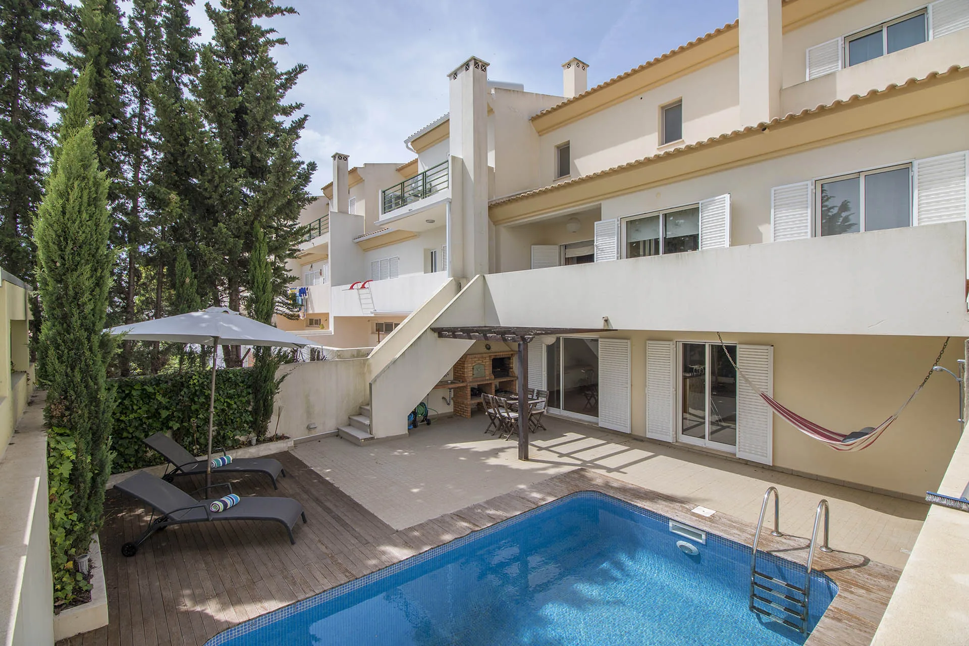 Casa Oliveira
